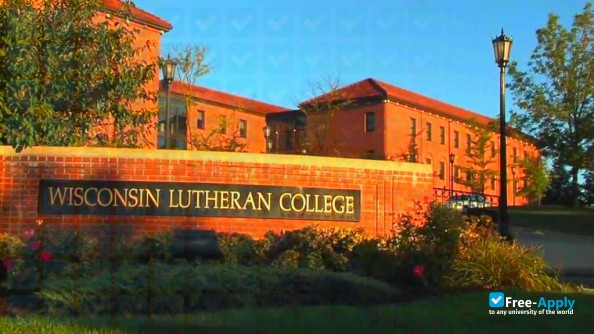 Foto de la Wisconsin Lutheran College #8