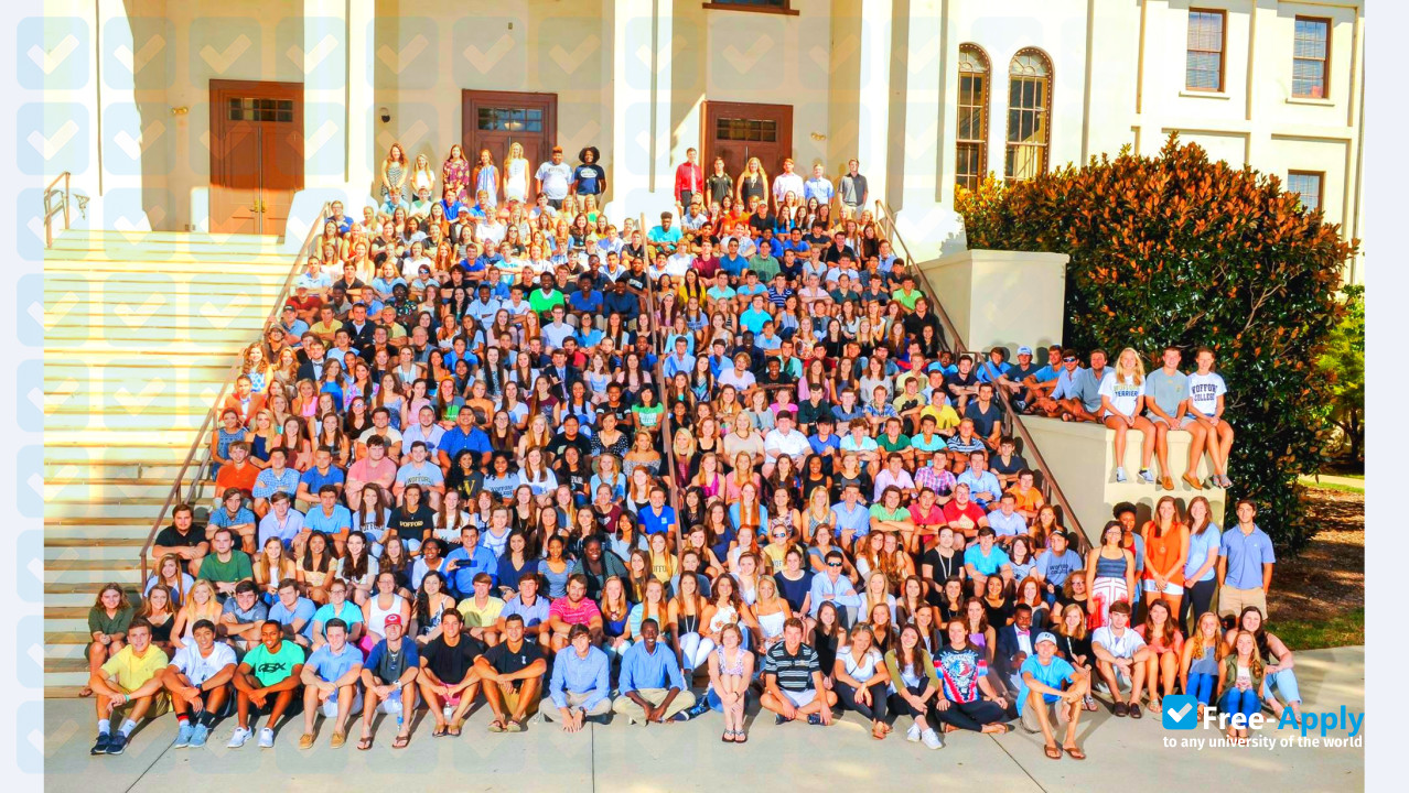 Wofford College photo #7