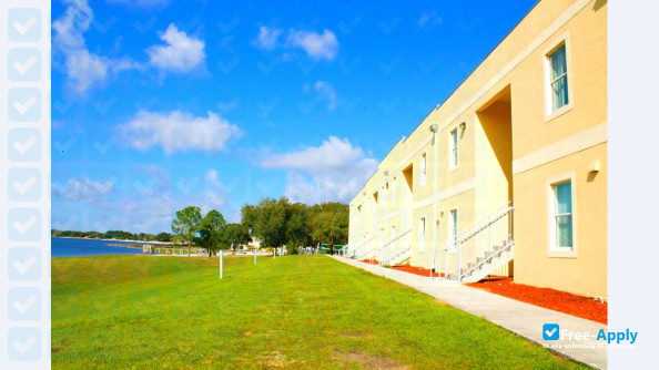 Photo de l’Webber International University #5