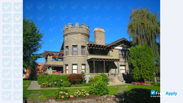 Wenatchee Valley College photo #3