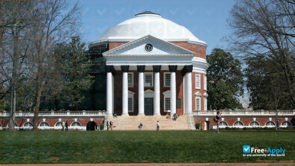 Foto de la University of Virginia #13