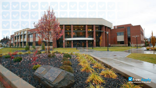 Yakima Valley Community College photo #6