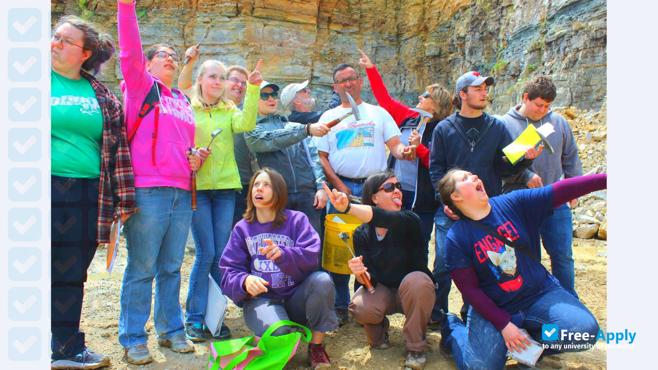 University of Wisconsin College Baraboo Sauk County photo #12