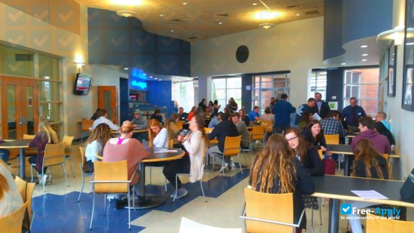 University of Wisconsin College Manitowoc photo #4