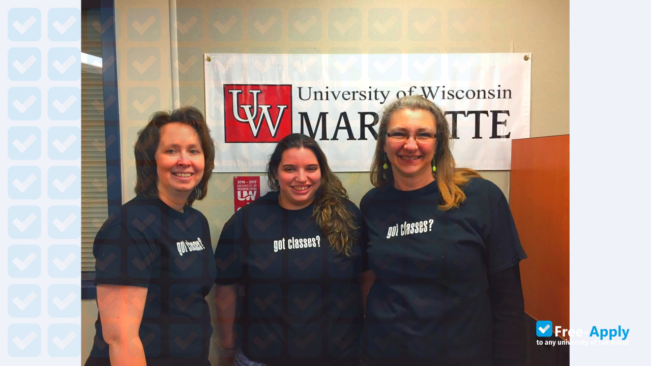 University of Wisconsin College Marinette photo #7