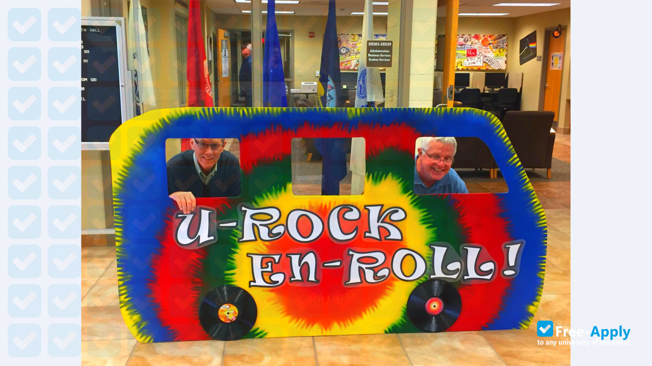 Photo de l’University of Wisconsin College Rock County #2