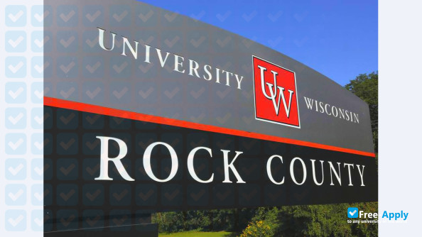 Photo de l’University of Wisconsin College Rock County #14