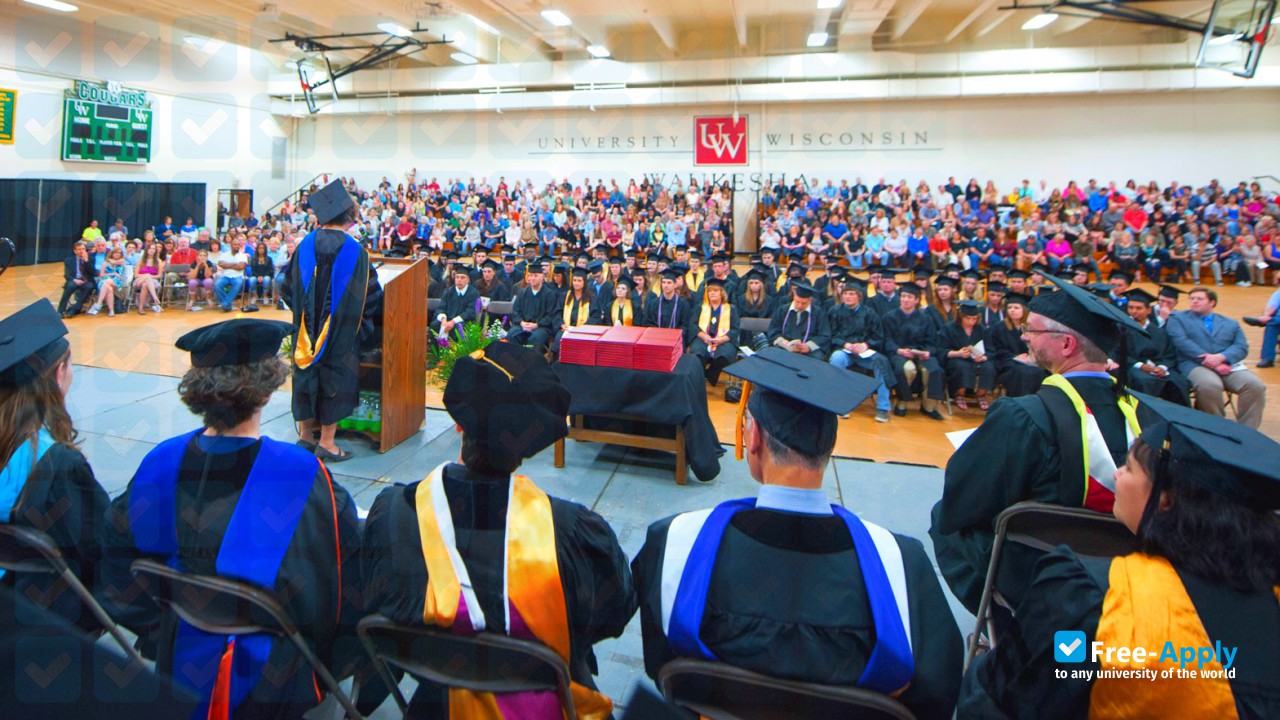 Photo de l’University of Wisconsin College Rock County #17