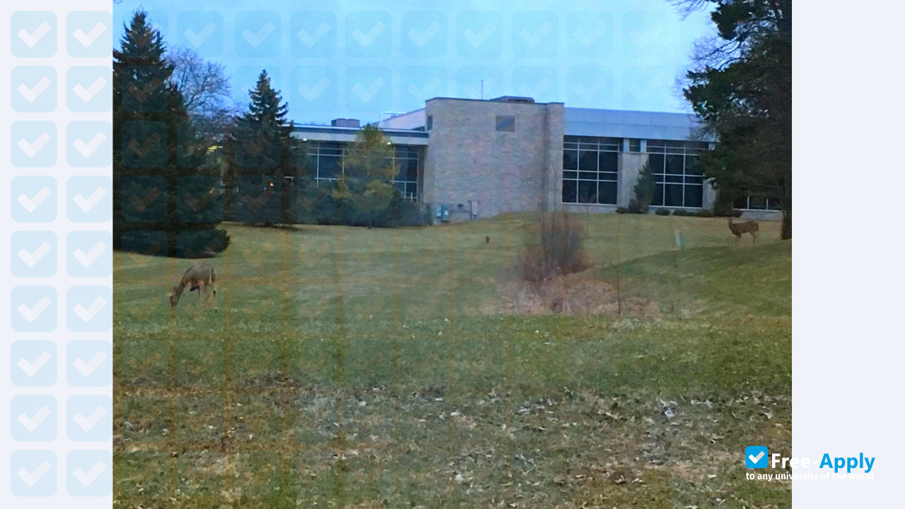 University of Wisconsin College Sheboygan фотография №3