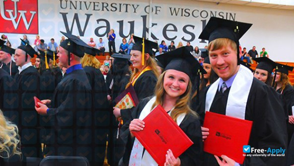 University of Wisconsin College Waukesha photo #6