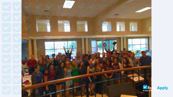 University of Wisconsin College Waukesha фотография №9