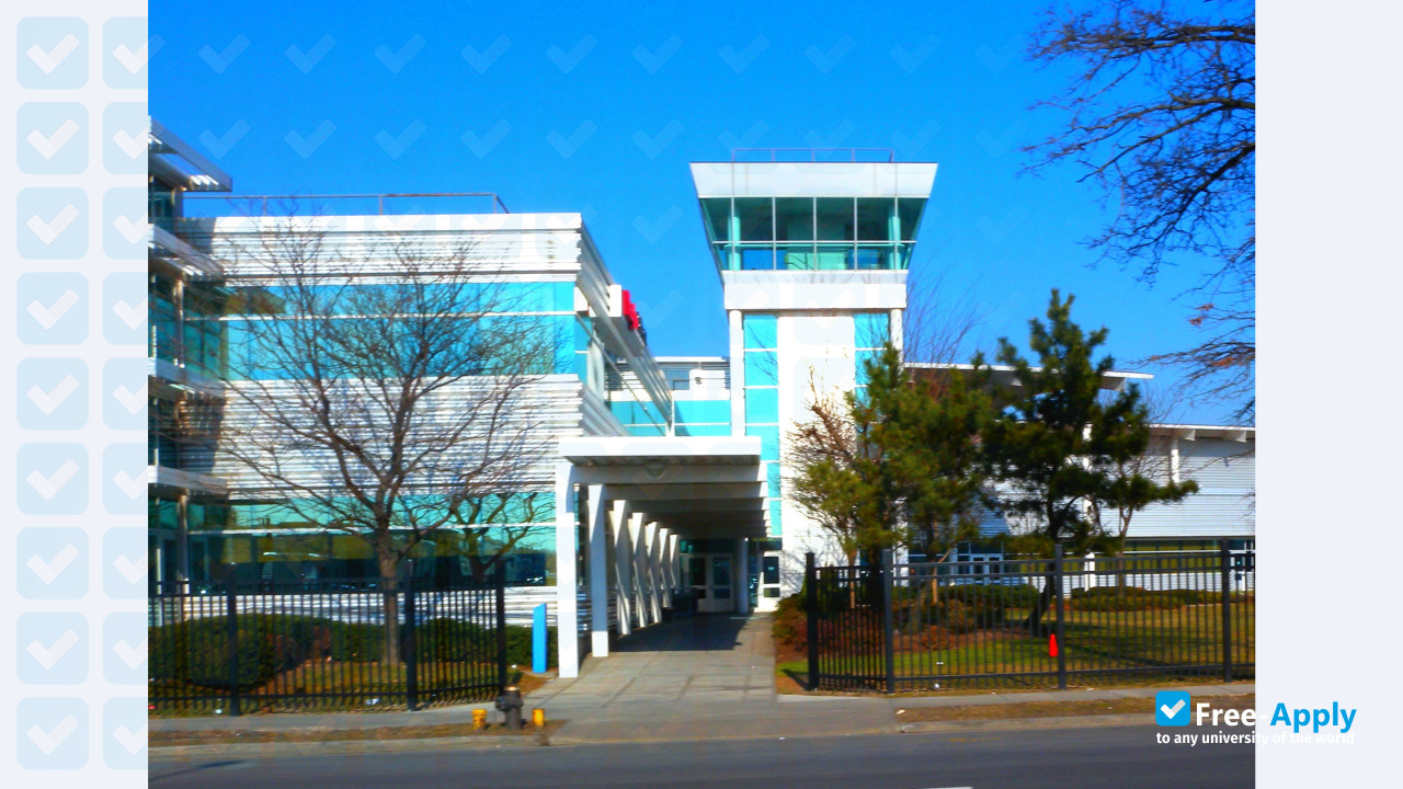Vaughn College of Aeronautics and Technology photo #8