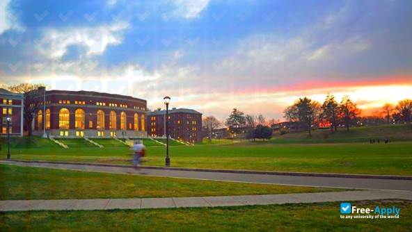 Wesleyan University photo #10