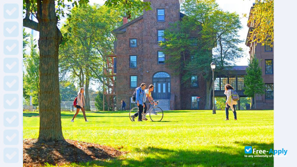 Wesleyan University photo #7