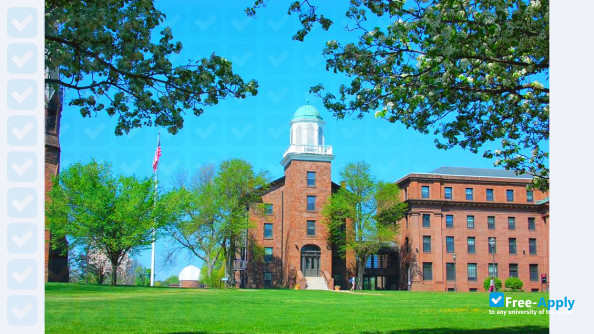 Wesleyan University photo #15