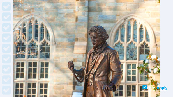 Foto de la West Chester University #3