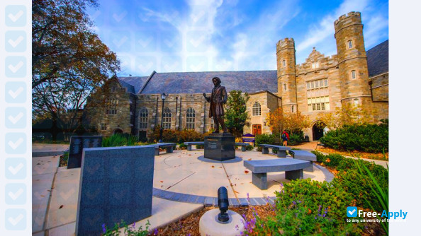 Foto de la West Chester University #16