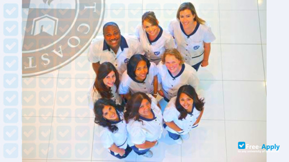 Foto de la West Coast University #3