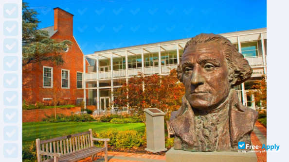 Washington College photo #10