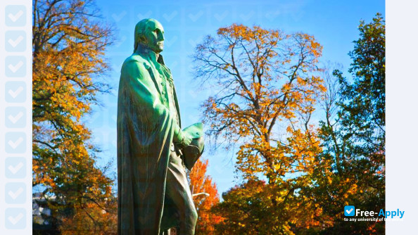 Washington College photo #15