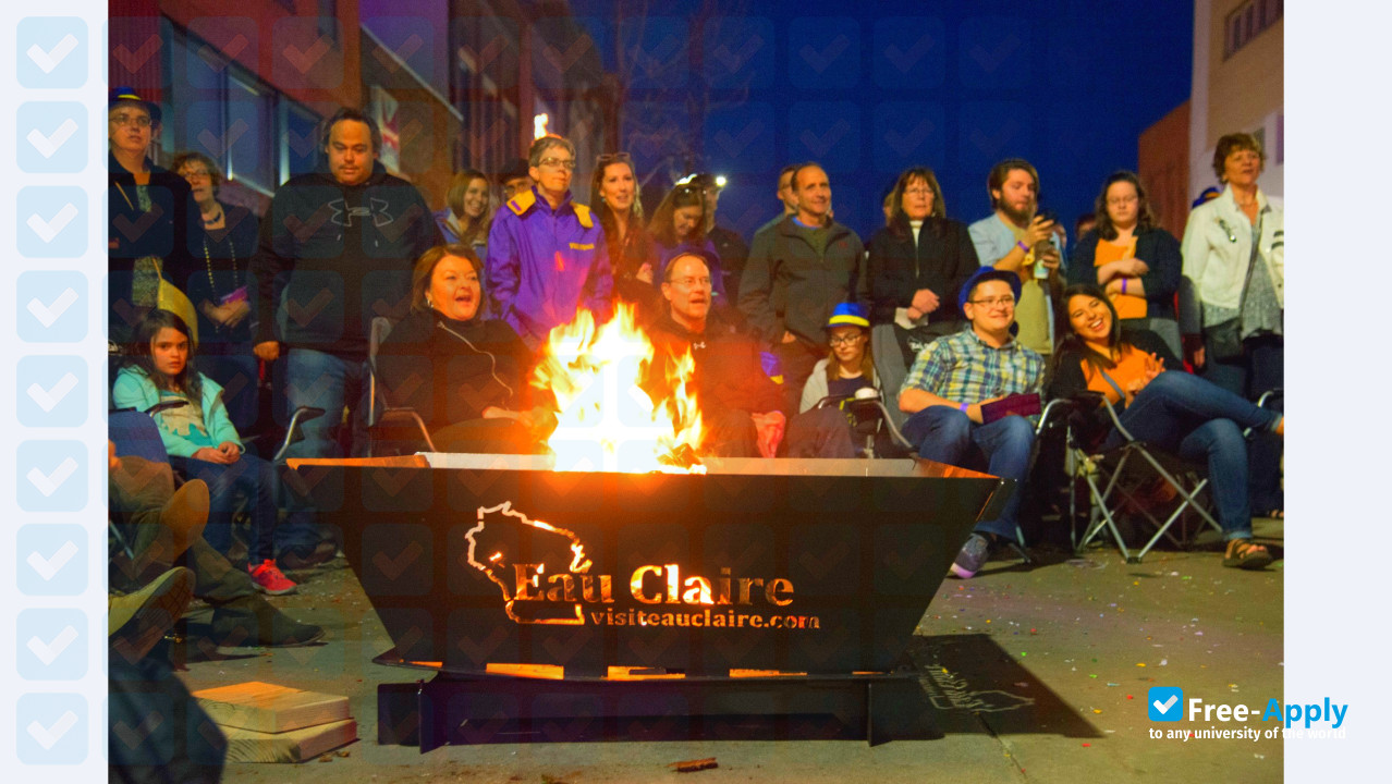 Photo de l’University of Wisconsin Eau Claire #5
