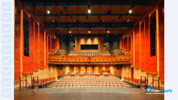 University of Wisconsin Fox Valley photo #8