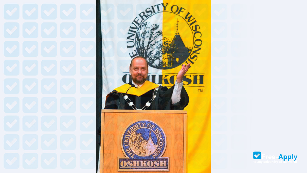 University of Wisconsin Oshkosh photo #10