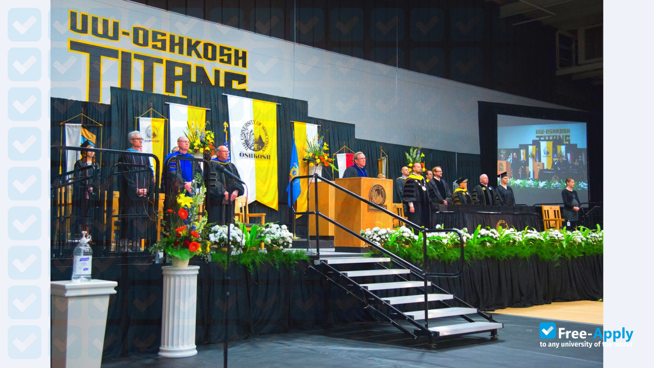 University of Wisconsin Oshkosh photo #8