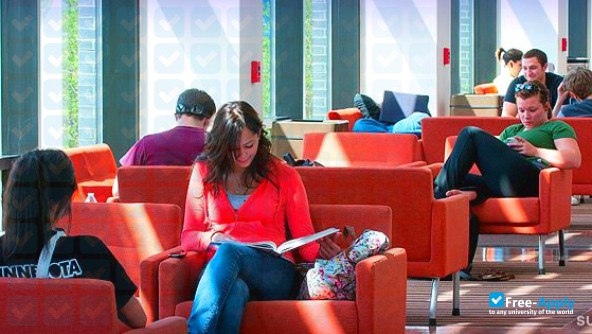 Waubonsee Community College photo #25