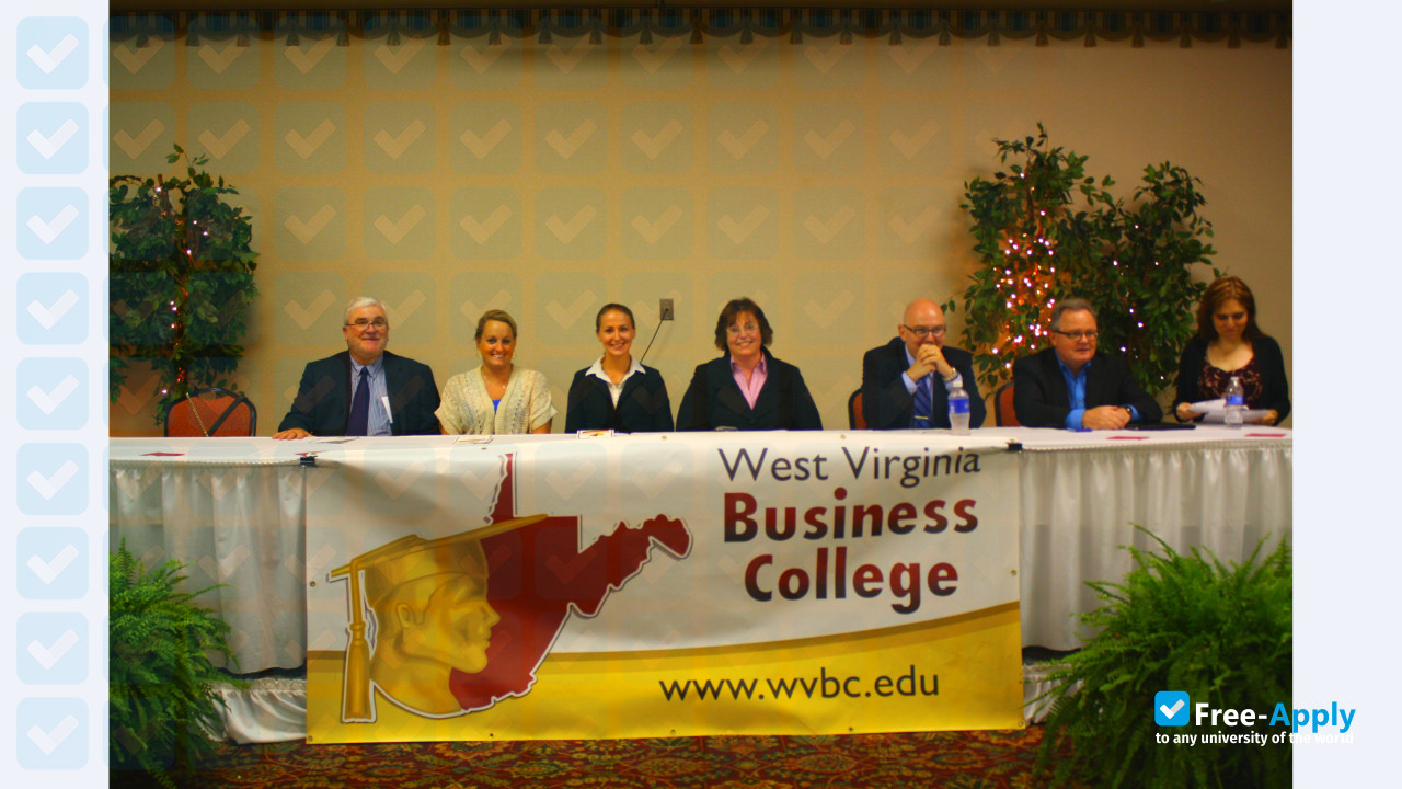 Foto de la West Virginia Business College #8