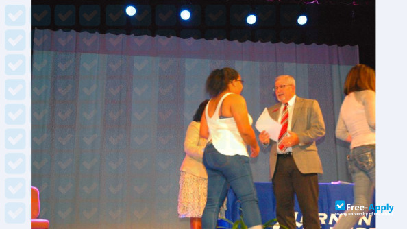 Photo de l’Vernon College #7