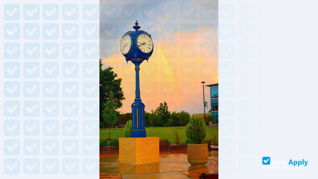 West Virginia University at Parkersburg photo #11