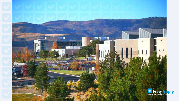 Foto de la Western Nevada College #5