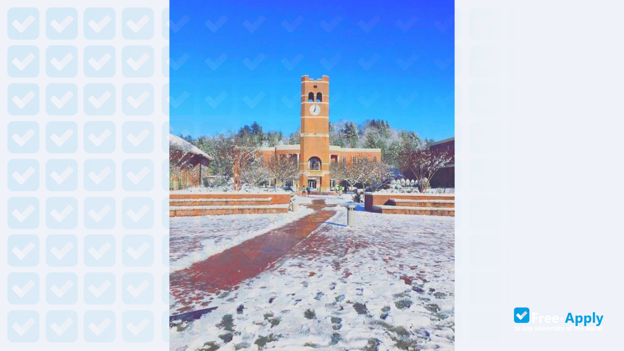 Western Carolina University photo #4