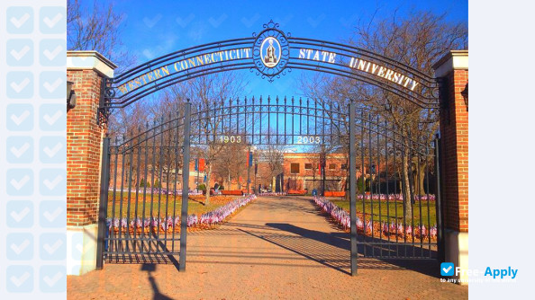 Foto de la Western Connecticut State University #9