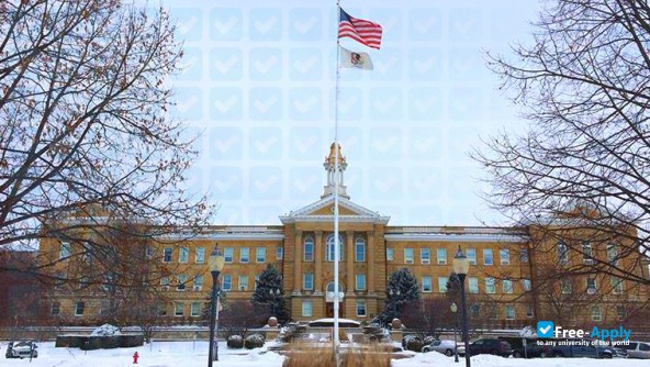 Western Illinois University photo #7