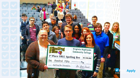 Foto de la Virginia Highlands Community College #7
