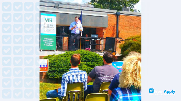 Foto de la Virginia Highlands Community College #3
