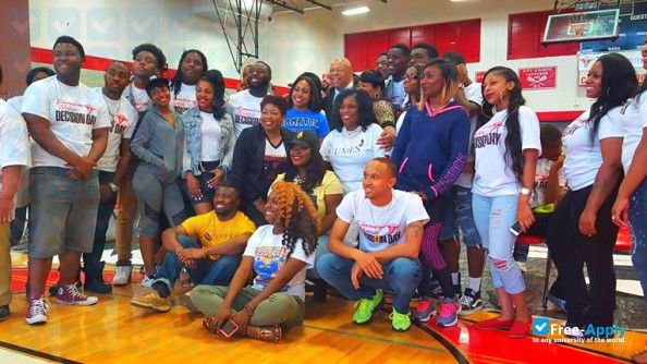 Virginia University of Lynchburg photo #1