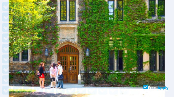 Foto de la Bard College #7
