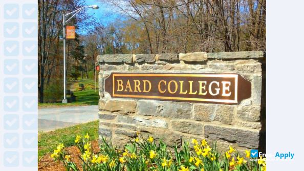 Foto de la Bard College #8