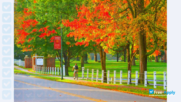 Hampden Sydney College photo #2