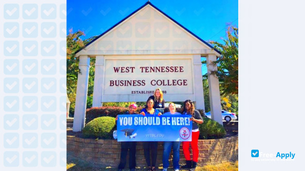 Foto de la West Tennessee Business College #2
