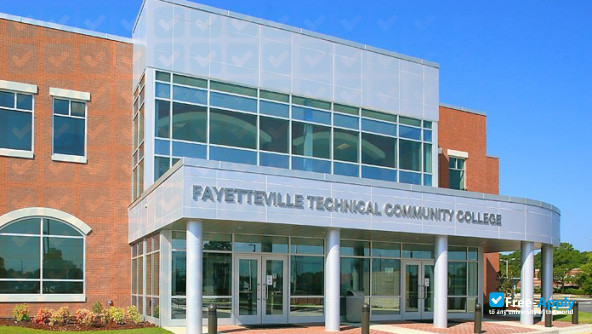Foto de la Fayetteville Technical Community College #7