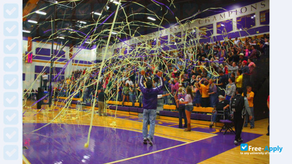 Kansas Wesleyan University photo #6