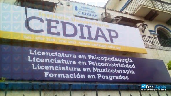 Foto de la Center for Teaching, Research and Information in Learning #3