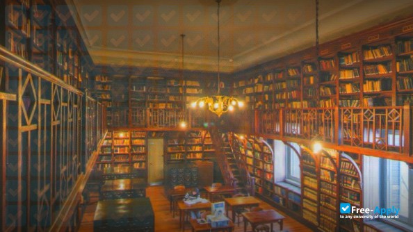 University of the Republic photo #3