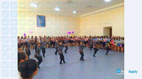 Фотография Tashkent State Higher School of National Dance and Choreography