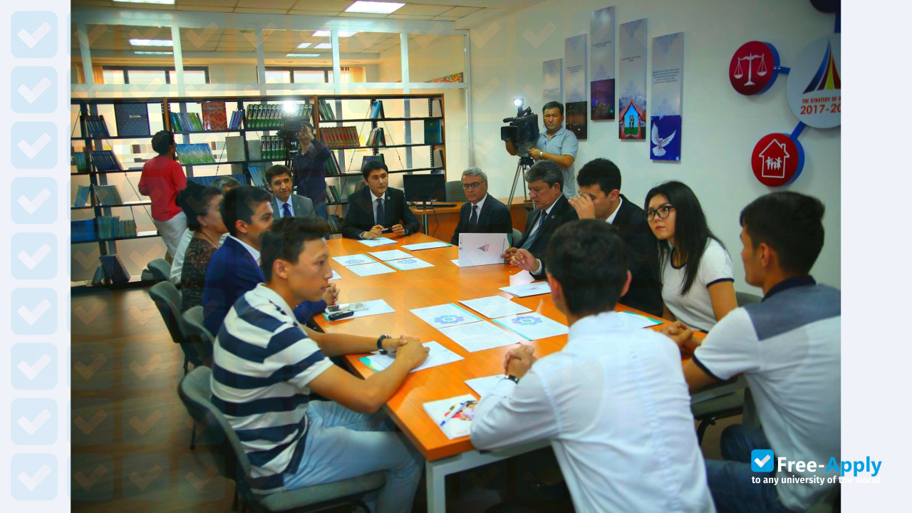 Photo de l’Westminster International University in Tashkent #10