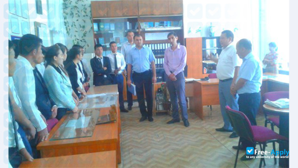 Photo de l’Samarkand Institute of Economics and Service #4